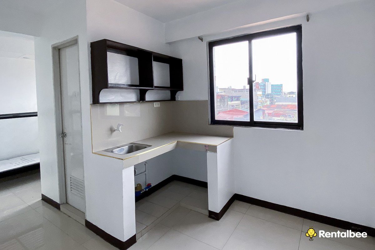rentalbee's tweet photo. This pet-friendly apartment is the perfect place to stay while you work in Manila. 🏙 Walking distance from España Boulevard, make this place your next home in the city! 🏡

👉 https://t.co/1IB1Zg4TqI https://t.co/sJmTu77zCy