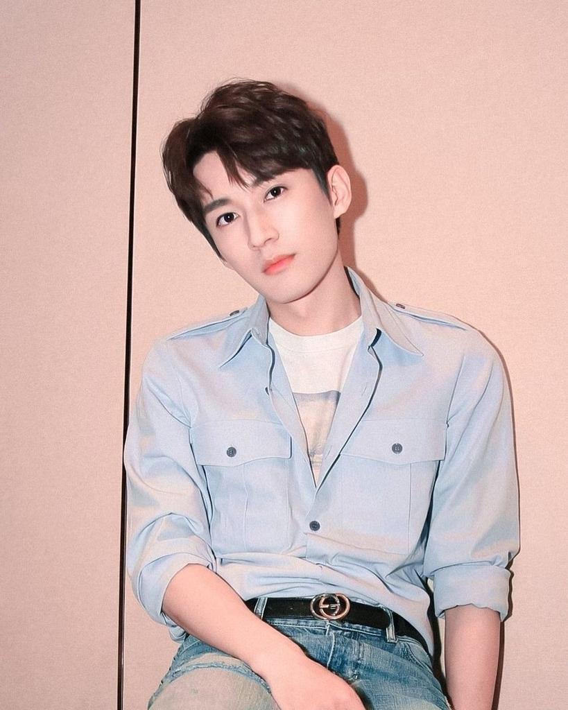 Kandelya_'s tweet photo. Finally 😅
Aku menyukai dia *plak
Name: Liu Xue Yi
Native name: 刘学义
Nationality: Chinese
Gender: Male
Born: July 6, 1990
#LiuXueYi #刘学义
#XiaoHua #XieYuCheng #TheLostTomb2
#HaoChen #BailinDijun #LoveAndRedemption
#XiaoYiCai #TheLegendofChusen https://t.co/4HbWcsii1k