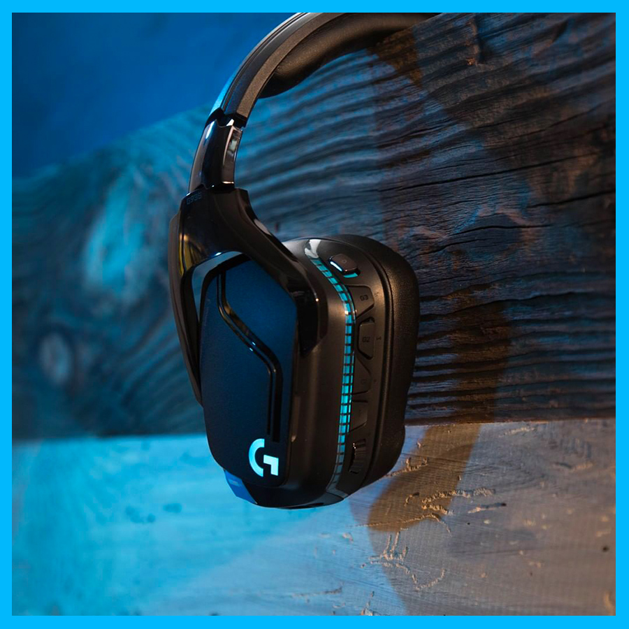 Gamers, for your chance to WIN a G935 Wireless Headset, here’s what to do 👇

1️⃣ RT this post 
2️⃣ Tweet #LogitechGiveaway in the comments! 

Full T&amp;Cs: bit.ly/2XSm5oO Closes midnight 11.11.20 #WinItWednesday