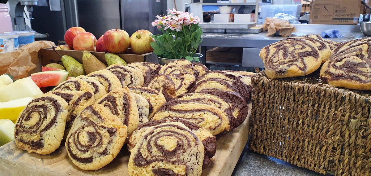 fairycake01's tweet photo. Roast day @Callicroft 
We especially love the beetroot &amp; chocolate swirl shortbread. I think even @jamieoliver would approve 😉
@olympustrust @TaylorShawUK 
#seeingfooddifferently
#schoolmeals
#schooldinners
#lovemyjob https://t.co/aRsO0IABkH