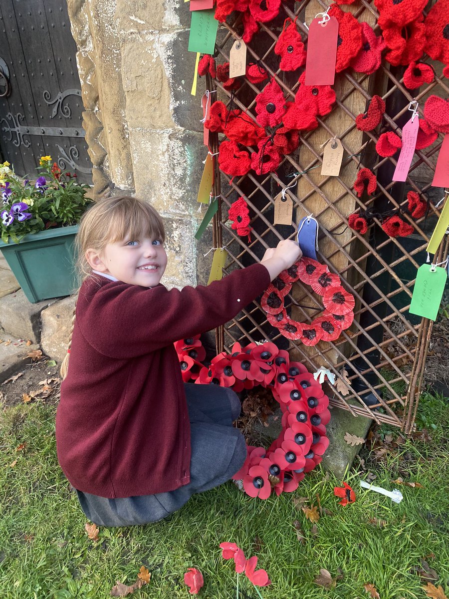 fionaerose's tweet photo. @Adel_P_Church Charlotte and Florence really enjoyed the poppy stone hunt yesterday - quite tricky actually with all the leaves 🍁☺️
It was nice to place their own handmade wreath to mark Remembrance Day. A little different this year but still very special ❤️ @Battye651 @sturosy https://t.co/iYA8piSDMb