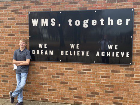 Berbs_27's tweet photo. Wesclin Middle School supporting Veterans Day yesterday. 3 8th grade baseball players all sharing a pice of writing. Congratulations Guys job well done! Love seeing success outside the ball field. Reese Kohlbrecher, Owen Josias/Szpila. #VeteransDay #ThankyouforyourService #WMS https://t.co/kgbtSzxt8k