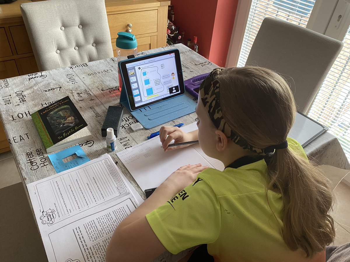 markrainey73's tweet photo. @ButtonLane_ @AmandaCCorcoran well done to Miss Earley, Yr5 and the team. Just witnessed a whole morning zoom English, Maths &amp; Guided Reading lesson!! How flexible we have become to still educate our pupils in these times. We are proud of our school👌 https://t.co/4aOEEoiUw8