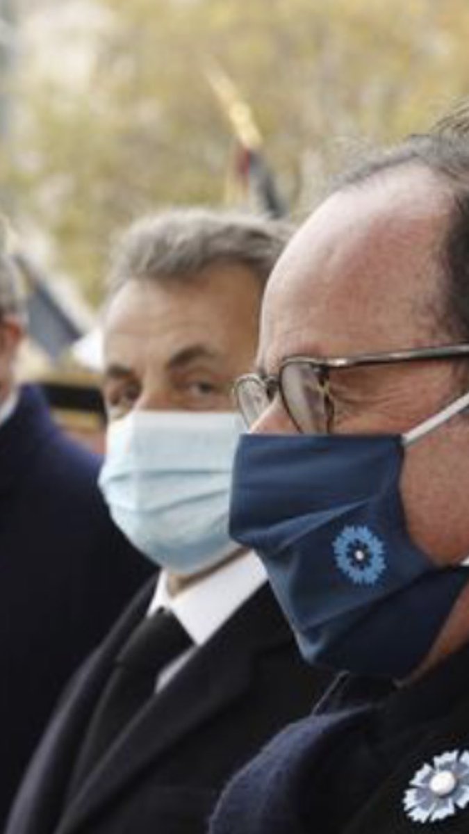 Monty_Brogan69's tweet photo. Sarko il est à deux doigts de démarrer Hollande. https://t.co/WKHugJFQdv