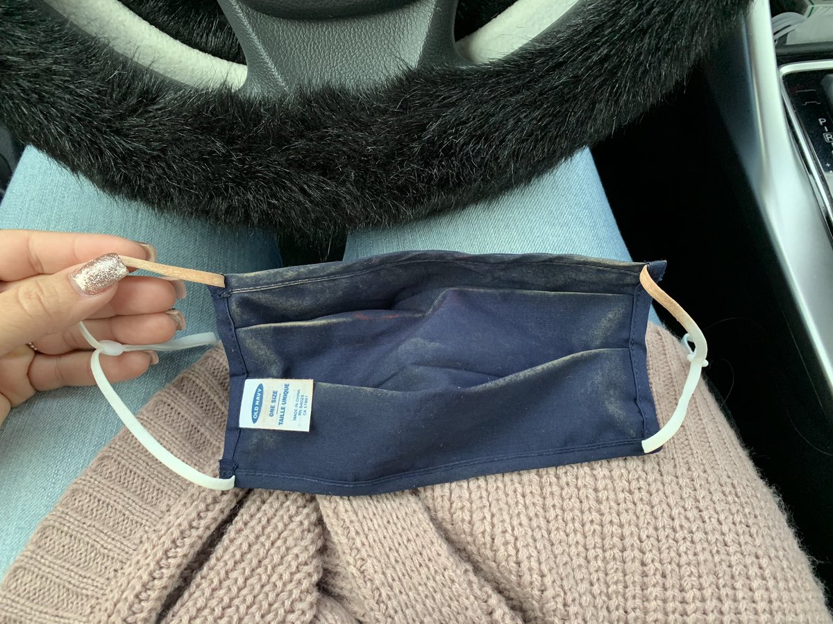 Zole32's tweet image. The struggle is real!! #MaskUp #UseYourMask #makeupissues