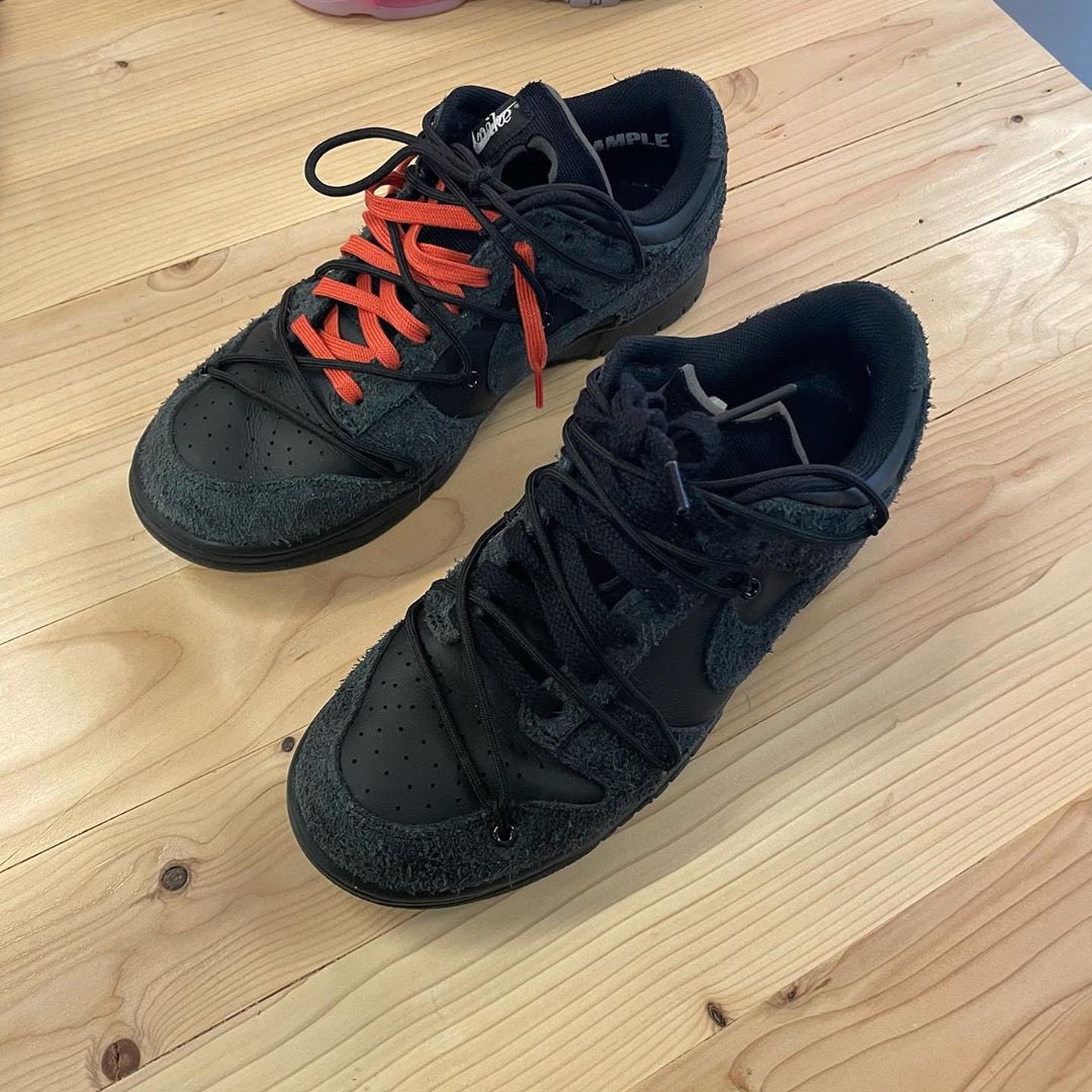 saint's tweet photo. First Look: 2021 Off-White x Nike Dunk Lows https://t.co/Stzntp2dqf