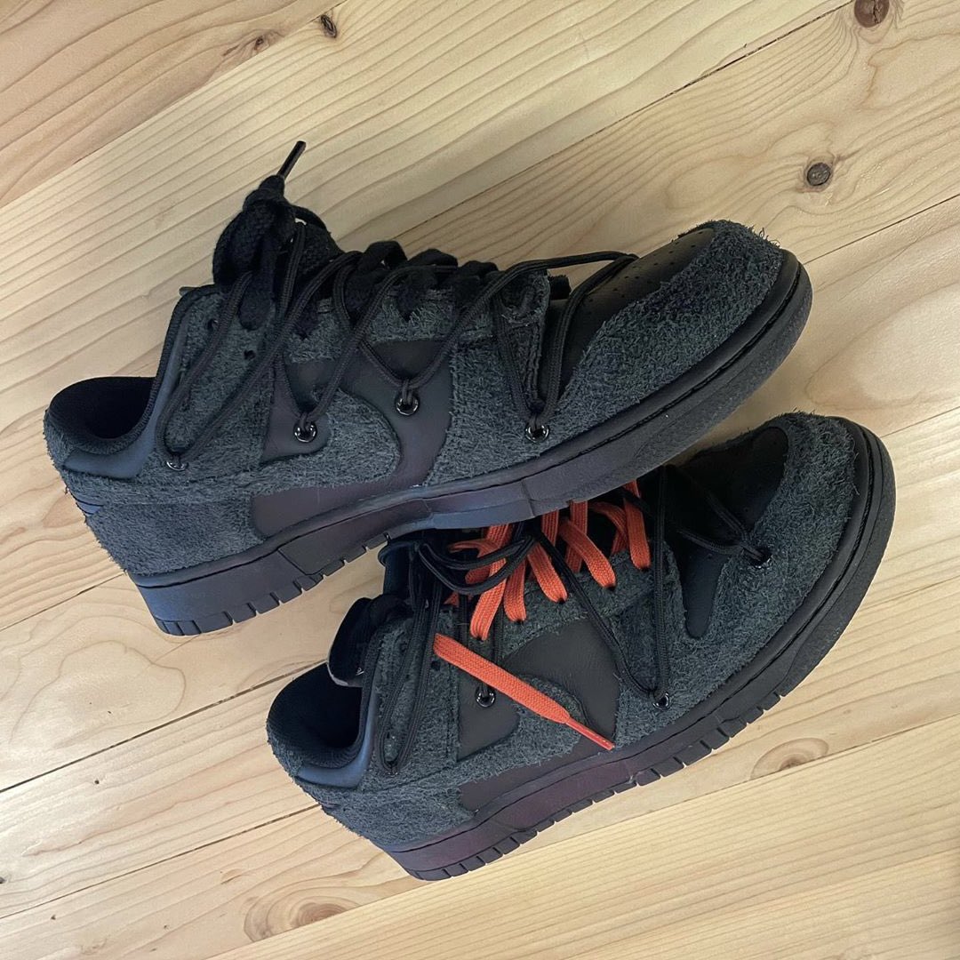 saint's tweet photo. First Look: 2021 Off-White x Nike Dunk Lows https://t.co/Stzntp2dqf