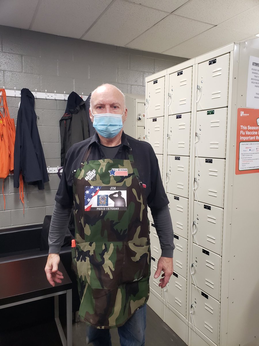 Tracylenz20's tweet photo. Store 1269 Honoring those who served https://t.co/oZFGyJPoQU