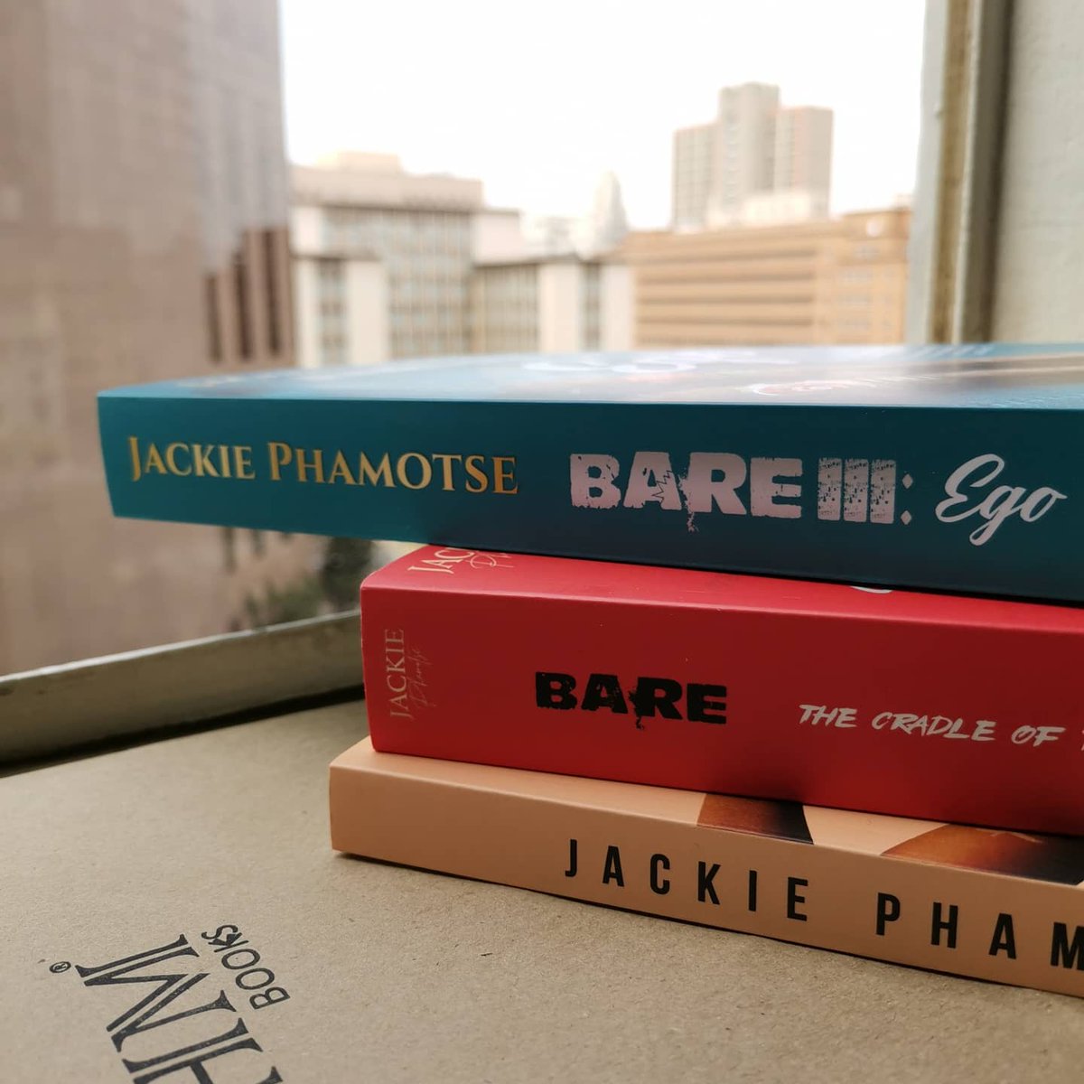 hustler_mind's tweet photo. THM Books is a mobile bookstore selling self-published authors. 

DM or WhatsApp 0814637321 for books.

Delivery and courier services available 

#THMBooks #PresidentialDebate2020
#ukuthwala https://t.co/bYJTkeWCQe