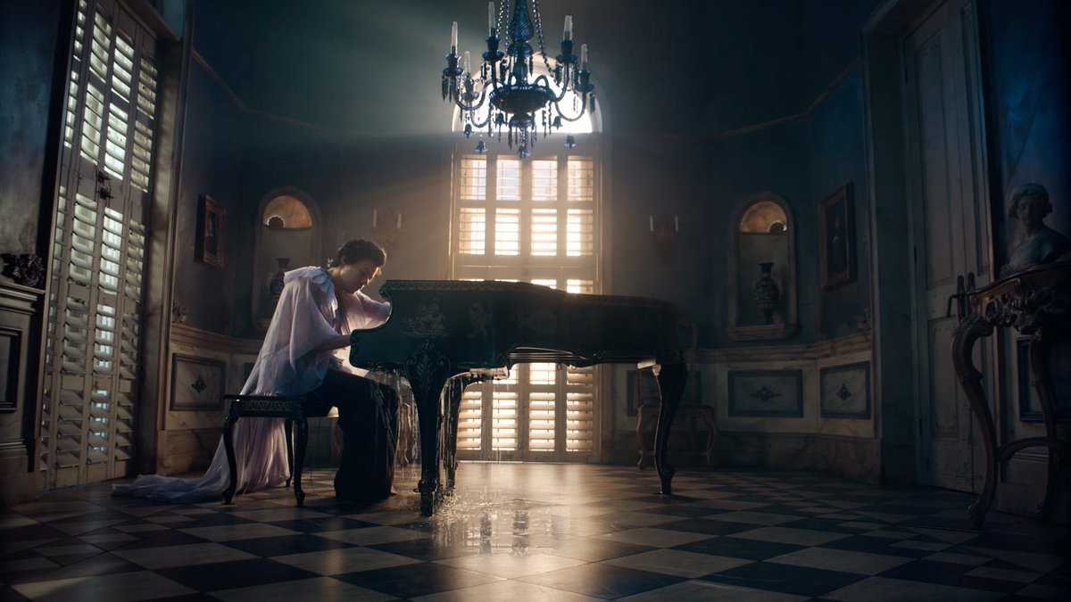 MathildeGabet's tweet image. Iconique 💫  Falling, Harry Styles - Fév. 2020