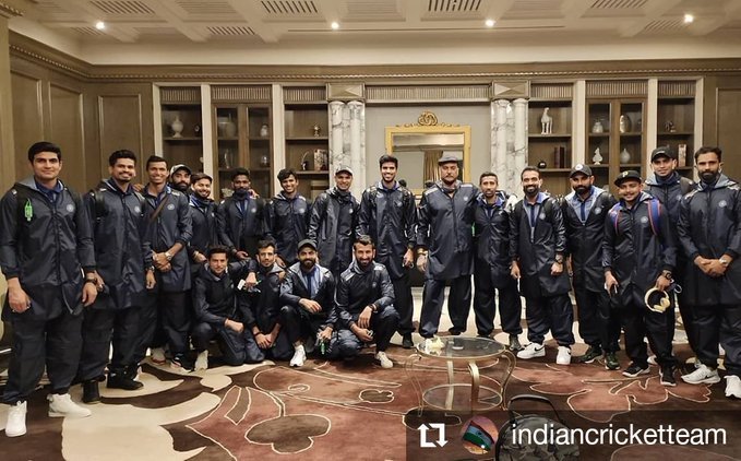 KarandeNilesh19's tweet photo. Best of luck #timeindia
@BCCI @imVkohli @klrahul11 https://t.co/UJn3QGIlzZ