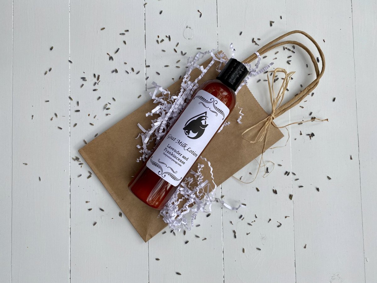 ContentedRhen's tweet image. Excited to share the latest addition to my #etsy shop: Lavender and Frankincense Lotion~ Goat Milk Lotion ~Natural Lotion 8 oz etsy.me/3loyOJF #goatmilklotion #dryskin #softskin #lavenderlotion #rawgoatmilk #agingskin #bodylotion #footlotion #naturallotion