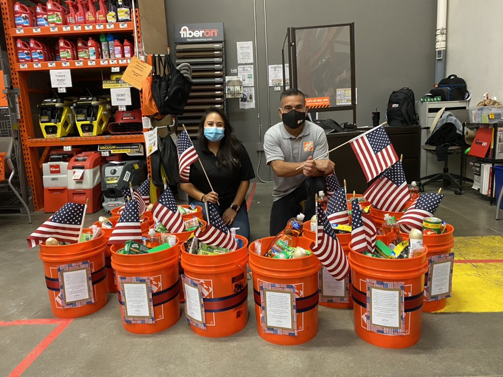 DavidBa73837136's tweet photo. 6634 Veterans Day 2020 Home Care Buckets for our Local VFW https://t.co/CL8Wgc3rWH