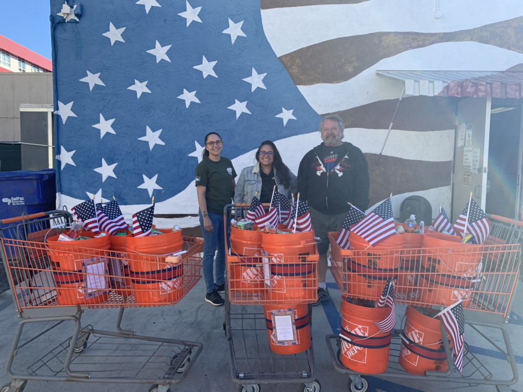 DavidBa73837136's tweet photo. 6634 Veterans Day 2020 Home Care Buckets for our Local VFW https://t.co/CL8Wgc3rWH