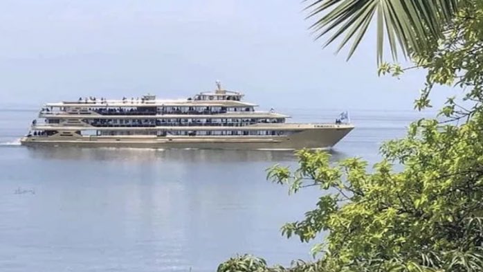 Bateau Emmanuel 4 créé par des entrepreneurs et ingénieurs congolais 