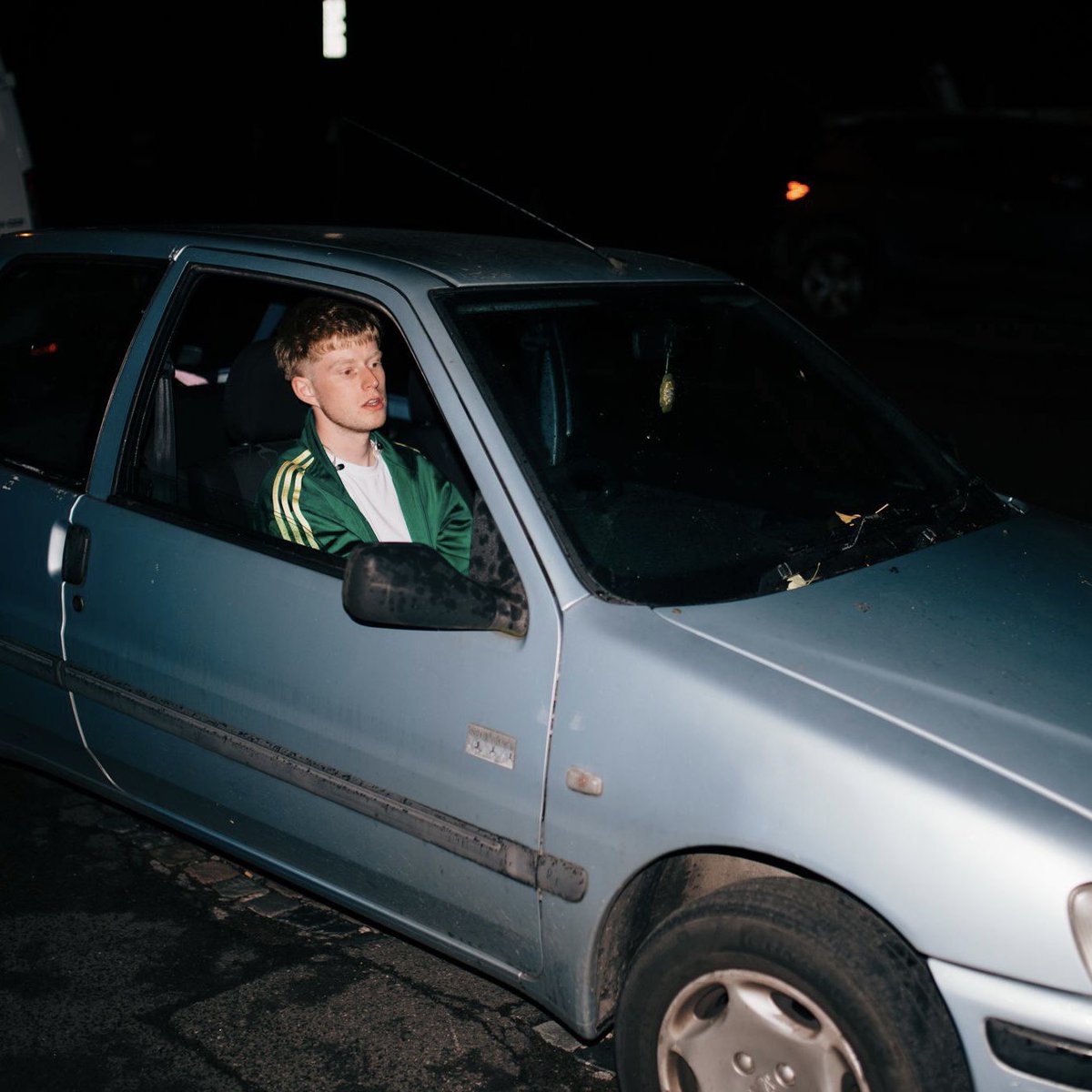 theworldnoisy's tweet photo. filmed a live session in a petrol station and it premieres on youtube tomorrow at 5pm

https://t.co/rXODN3l0gm https://t.co/Cu4caWBXUN