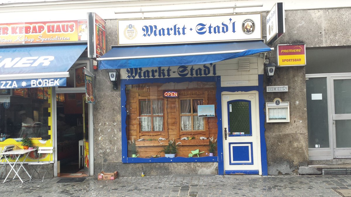 Finished off with an overnight train to Munich. There wasn't much sleep involved. Rolled in at 6.30am,  @NeilRands getting dressed on the platform and tramps everywhere. The only bar open at that time (pic 2) turned out to be quite something eh  @Wealdstone_Kit  @NeilRands 