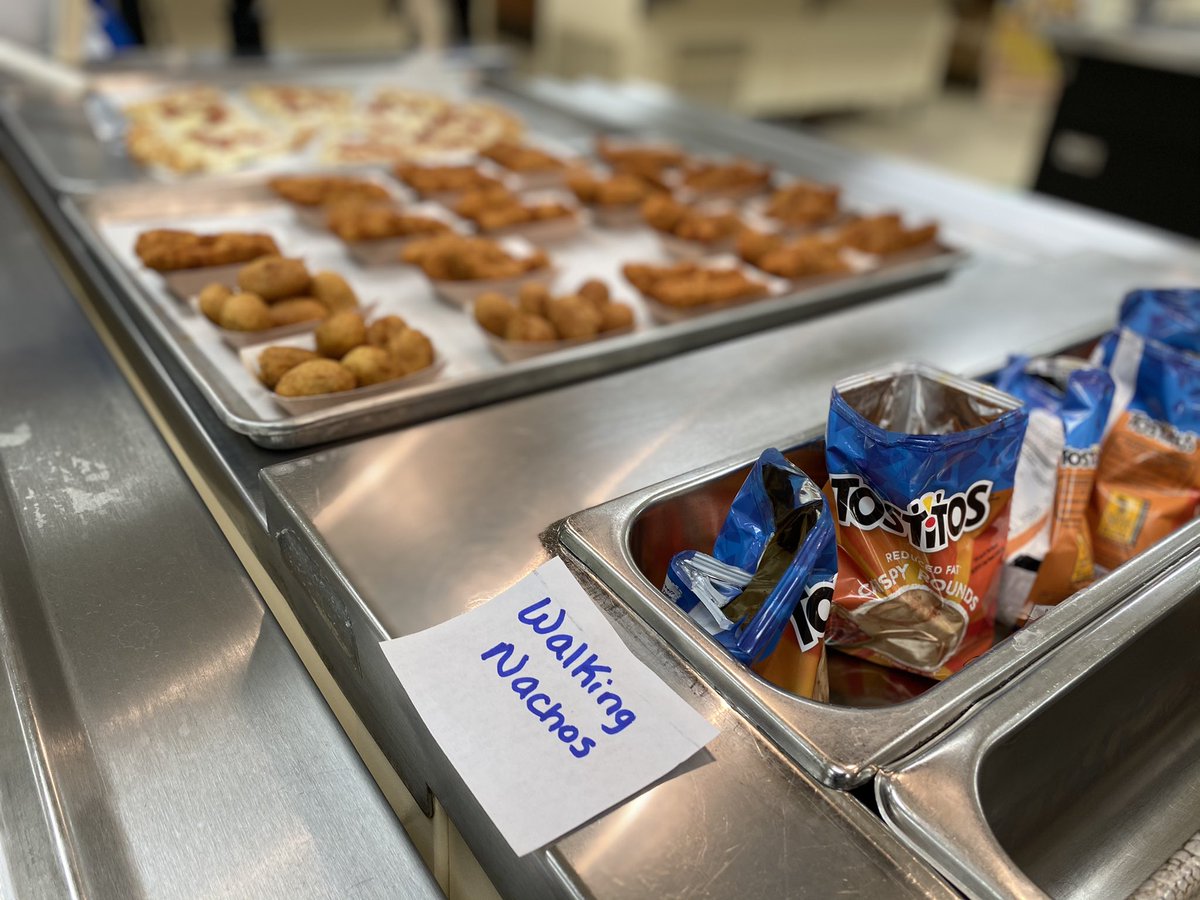 writenoelle's tweet photo. @GHS_Cafe WALKING NACHOS continue to be a @GHSSTUDSECT2019 HIT. Feeding the DEVILS is serious GHS businesses. #BetterTogether #FeedTheLearningMachine @TNedu https://t.co/6Q4IyVS2Bs