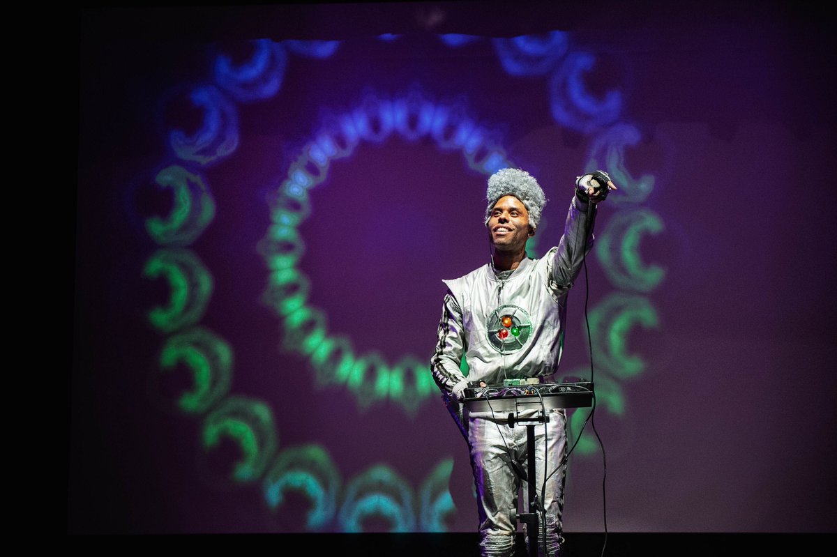 brooklynmuseum's tweet photo. #BKMPicks: Don't miss @BRICbrooklyn's next #BRIClab presentation, The Brobot Adventure: Wrath of the Wackness, on November 12 and 13, at 7 pm. RSVP to this Sci-Fi Hip Hop dance party that aims to eradicate the wackness that’s slowly plaguing his planet at https://t.co/hyWBudo2qP. https://t.co/ZZX3OBQL0Z