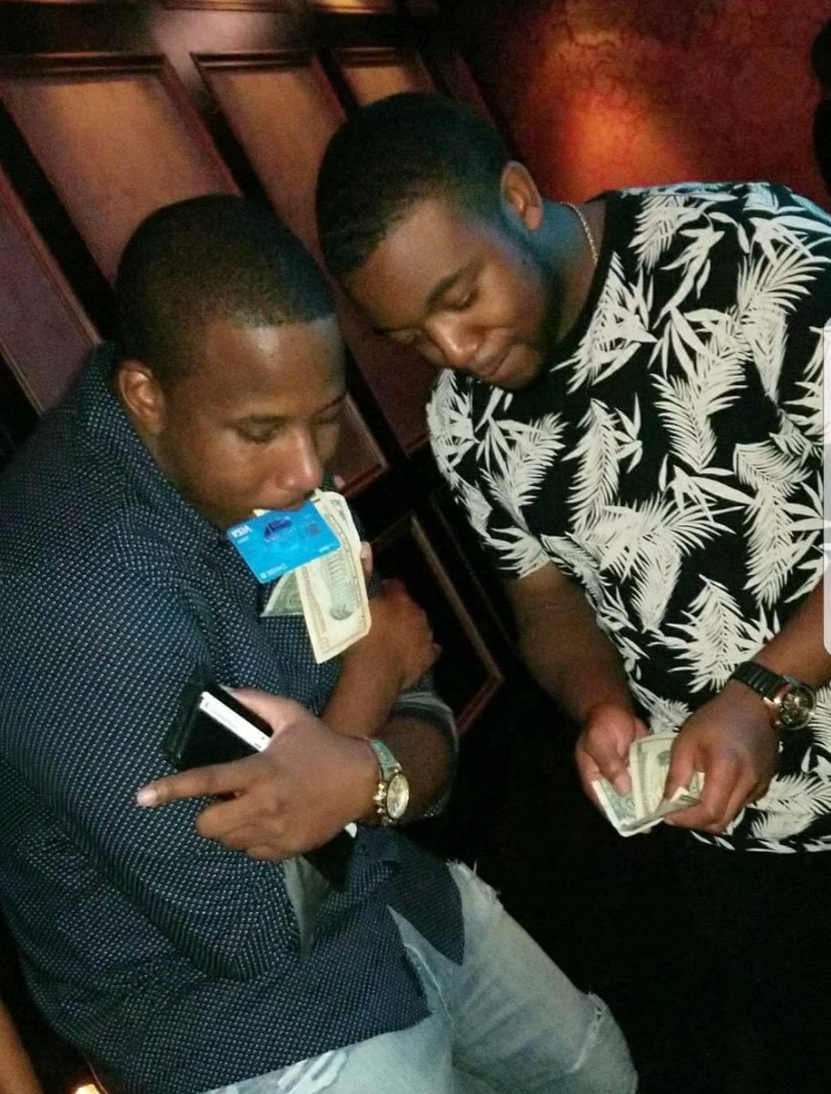 D_Nice91's tweet photo. My brother @DatDudeJilla32 Happy Birthday! #MUBU #FreeDaGuys #TeamRollTide love you dog https://t.co/sopp1IbKcQ