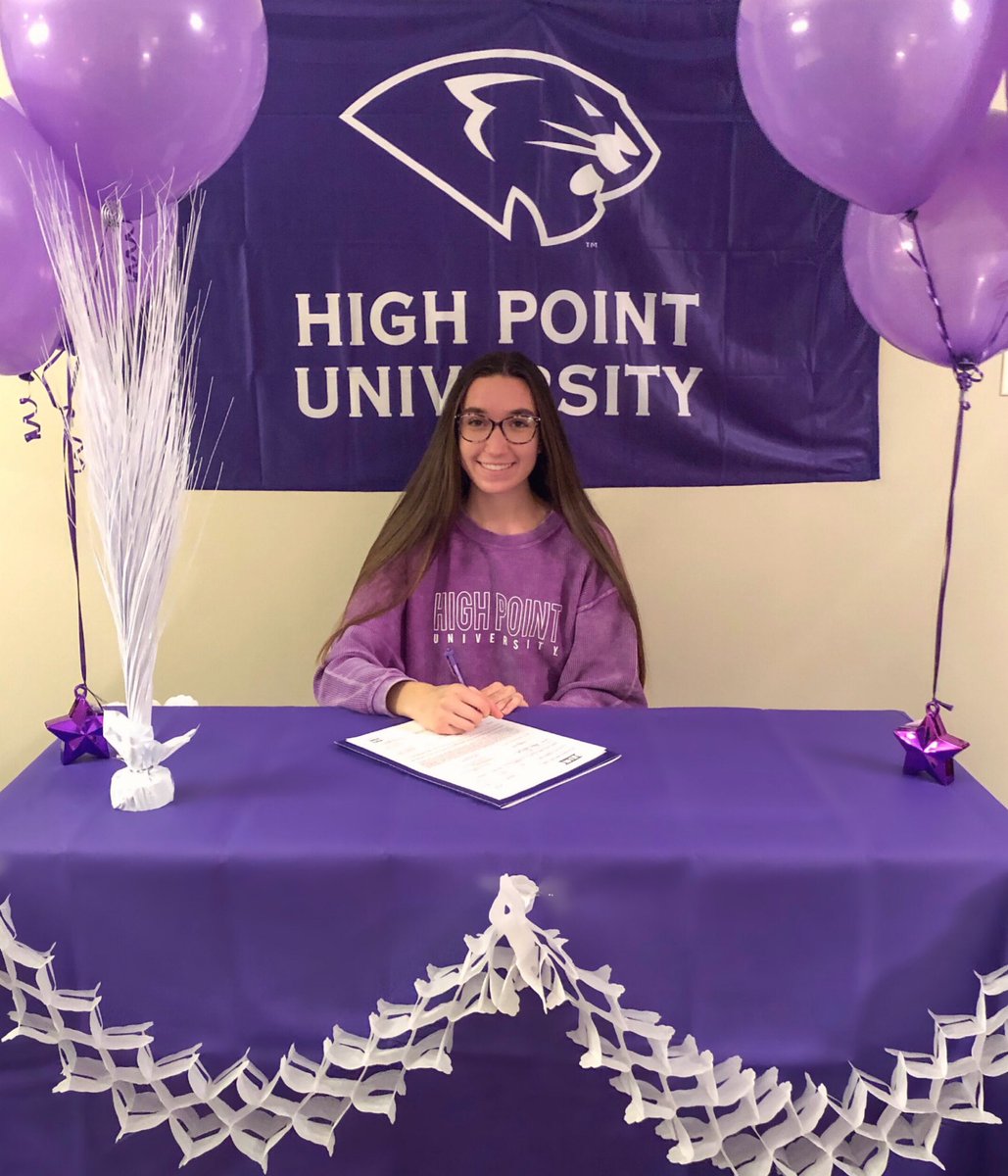 LauraRuth93's tweet photo. Today is National Signing Day and it’s official! Madeline Quinn is on her way to High Point University and will be joining the women’s cross country and track and field teams! @EASDAthletics @EtownF @CentralPARunner @ETownPASports @HPUTrack @LancasterSports @JWalkLNP https://t.co/YQXRVkdb55