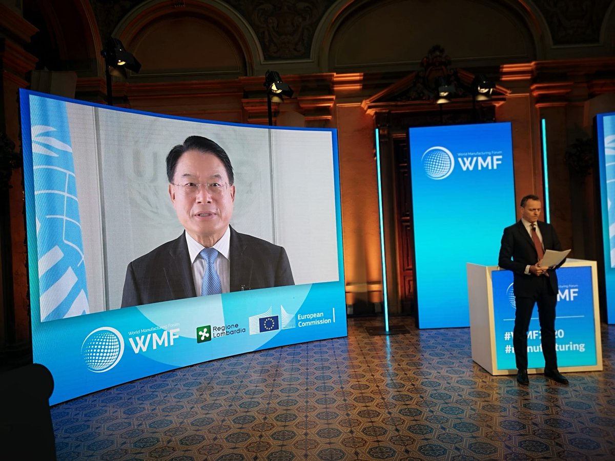 ITPO_Italy's tweet photo. 💭 “#AI presents us with huge opportunities to increase industrial efficiency, productivity and safety, to build #sustainable cities, and to improve public infrastructure, transport and services”
@UNIDO Director General, Mr. Li Yong, at #WMF2020
#WMForum #WMFoundation https://t.co/OZSA99y3FJ
