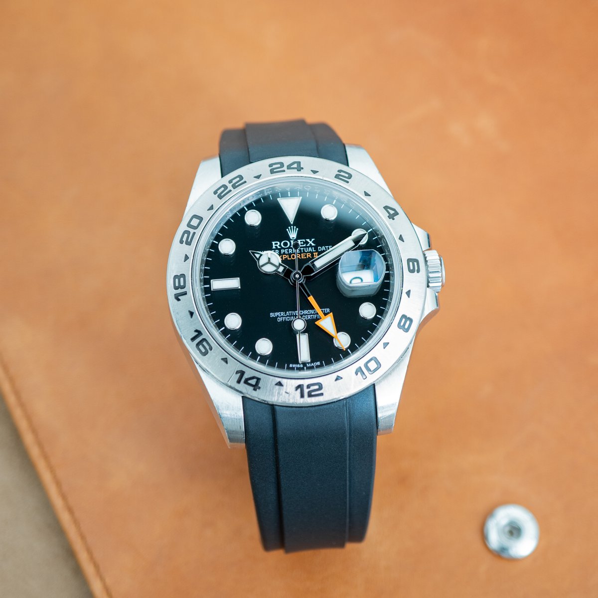everestbands's tweet photo. Classic black on black! ๐ดโโ ๏ธ
.
What would you rock our black Everest Curved End Rubber Strap on?
.
https://t.co/3p8EseFOwe LINK IN BIO
.
#rolex #rolexexplorerii #explorerii #rolexwatches #everestbands #rolexstrap #216570 #rolex2167570 #explorer216570 #orangeisthenewblack https://t.co/Akzfzsc1iQ