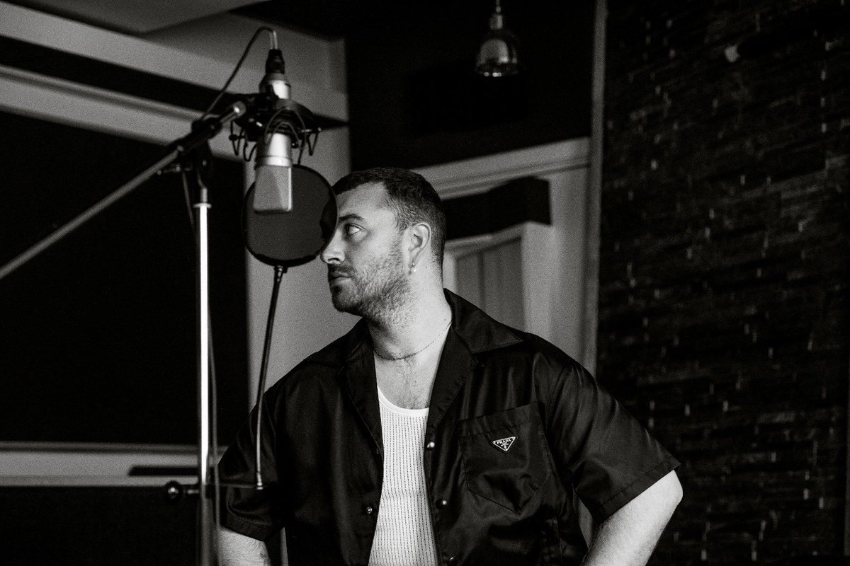 samsmith's tweet photo. So serious... sometimes #LoveGoes 
https://t.co/eTCT4PCZtG https://t.co/L33AqYOTj9