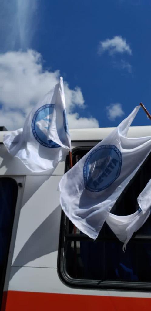 ATEPSA_Nacional's tweet photo. Estamos en la #caravanaaeronautica por una política aérea que incluya a las y los trabajadores #EANArecomposicionSalarialYA #ConvenioColectivoSectorialANAC #MeoniMoroniEstaEnSusManos #AeronauticxsConTrabajoDigno https://t.co/ph1NDnQvwU
