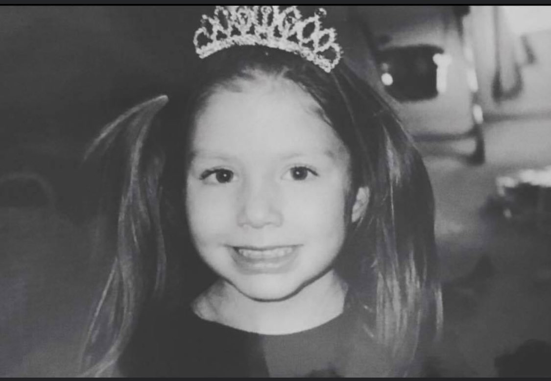 jenn_gerace's tweet photo. Happy freaking 21st Birthday @sydsquid17 !! I am so lucky to be your mom and to be able to celebrate all that is you! You have one of the biggest hearts 🖤!  You were born to sparkle ✨! Love you more then I can express, Happy 21st Birthday!!  
🍾 🎉🥂🖤🍾🎉🥂 https://t.co/pvlfkXQ7h0