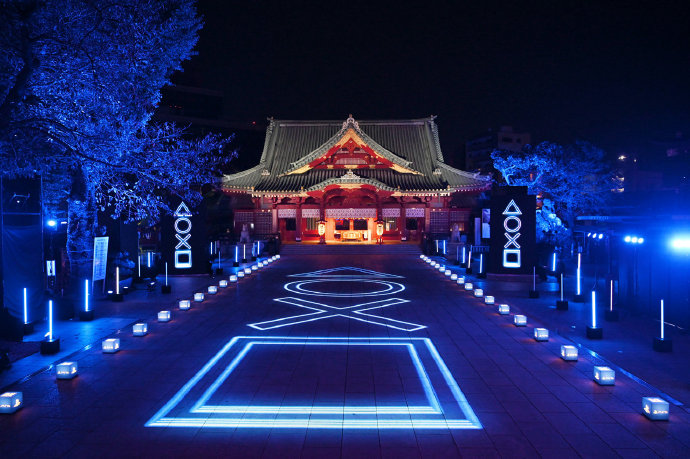 ZhugeEX's tweet photo. Some images from the PS5 launch celebration event at the Kanda Shrine in Tokyo, Japan. https://t.co/GDo3nRKzRM