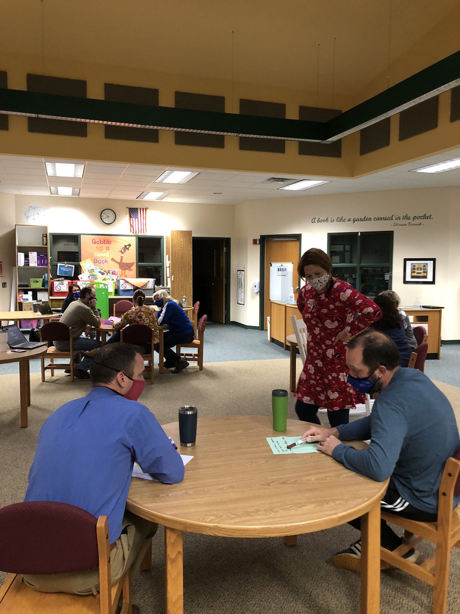WagonerKellie's tweet photo. COVID 2020 can’t stop us! Collaborative learning at its finest! #assetbasedlearning @npsd1 @tduffeknpsd #ilovemyjob https://t.co/gvViLhzgD3