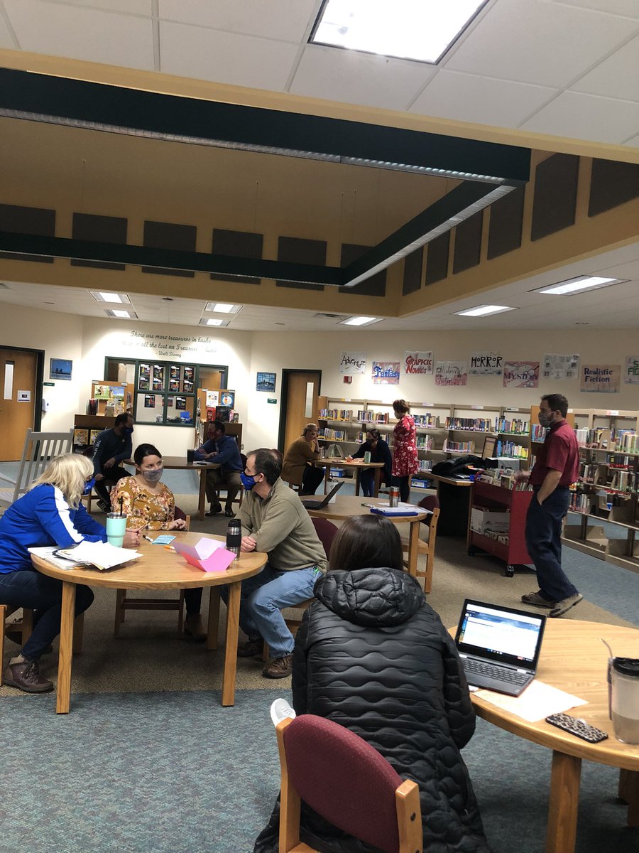 WagonerKellie's tweet photo. COVID 2020 can’t stop us! Collaborative learning at its finest! #assetbasedlearning @npsd1 @tduffeknpsd #ilovemyjob https://t.co/gvViLhzgD3