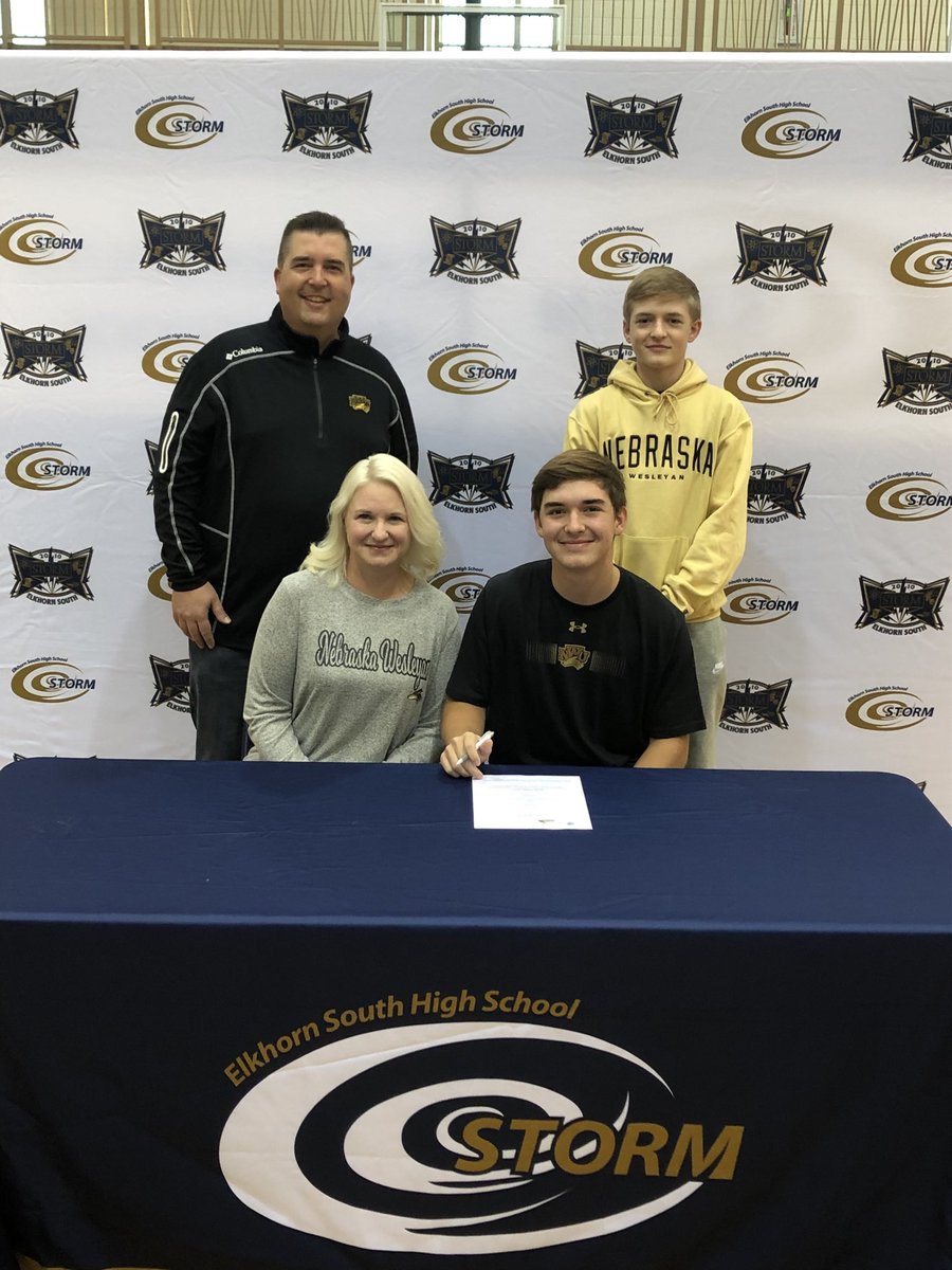 ESHS_Baseball's tweet photo. Congrats to ⁦@harrymcdonald27⁩ on signing to play baseball at ⁦@NWUBaseball⁩ https://t.co/kQgbrdA883
