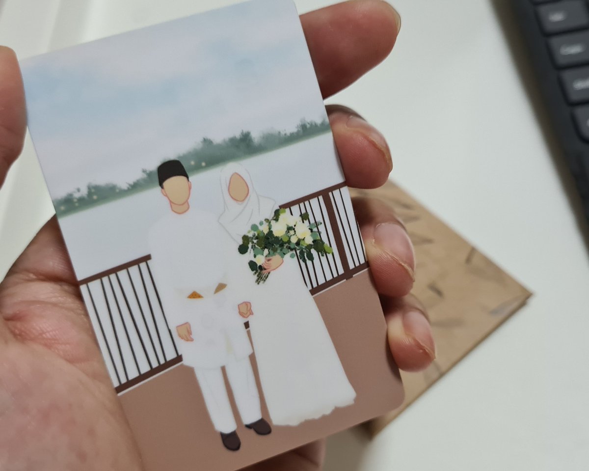 BenHishaam's tweet photo. Hadiah Anniversary #Hijri
Terima kasih cik istri 💟 #ezlink #masyaAllah https://t.co/hfiKm64bnL