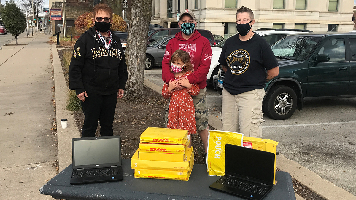 DHLUS's tweet photo. This week, #DHL sent out #VeteransDay gifts of computers to veteran organizations throughout Illinois. We proudly support our #veterans &amp; their families for their bravery and selflessness!
#DHLHelpingLearners https://t.co/eIEmr9YSOm
