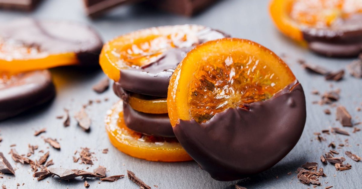 StylistMagazine's tweet photo. 9 indulgent #chocolateorange treats to enjoy over the festive season: https://t.co/ZEssFOhKCQ #Christmas2020 https://t.co/vpZcRwqgzS