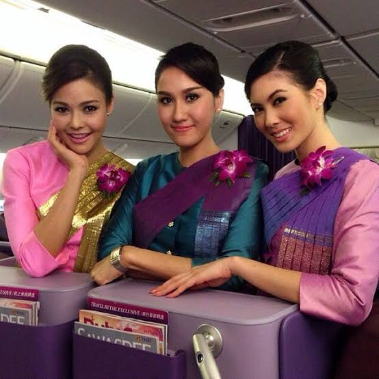 WomenofSEA's tweet photo. #ThaiAirways cabin crew

#Thailand
#ASEAN
#WomenofSEA https://t.co/lSyozbSbJu