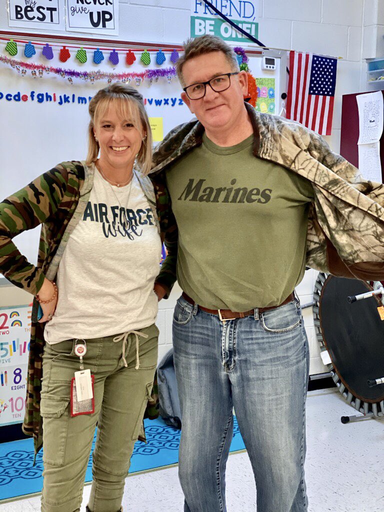mindisueemoore's tweet photo. Honoring our Veteran’s today @NolaKWilson #AirForce #Marines https://t.co/7PWLQmJzVe