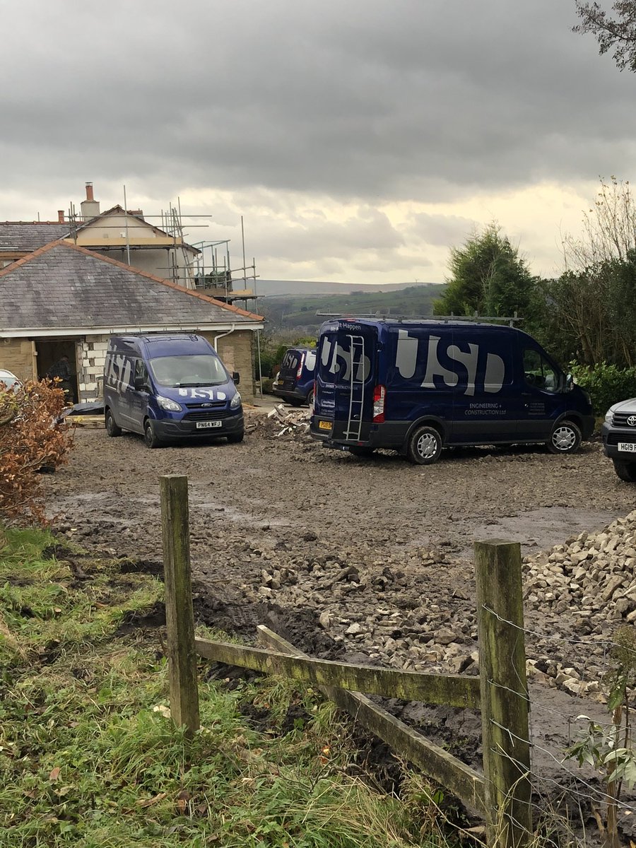 GroupJsd's tweet photo. The team are out in force today in Blacko near Nelson on a long term project with plenty to be doing. 👍🏻
#groundworks #building #joinery #stonemasonry #roofing #gutters #fascia https://t.co/E3nbwVgBEw