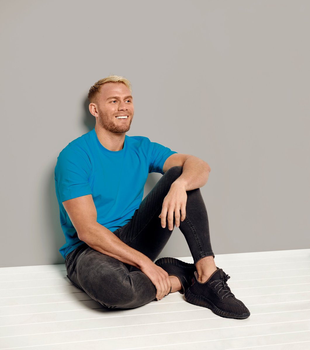 HarperNonFic's tweet photo. Join @jamessmithPT_ for the #NotaLifeCoach Virtual Launch Event on Thursday 26th Nov at 8pm UK time. The event is free for anyone who purchases his new book 'Not a Life Coach' in advance. Secure your place now: https://t.co/O73QzQwmld https://t.co/zvrqVfELjB