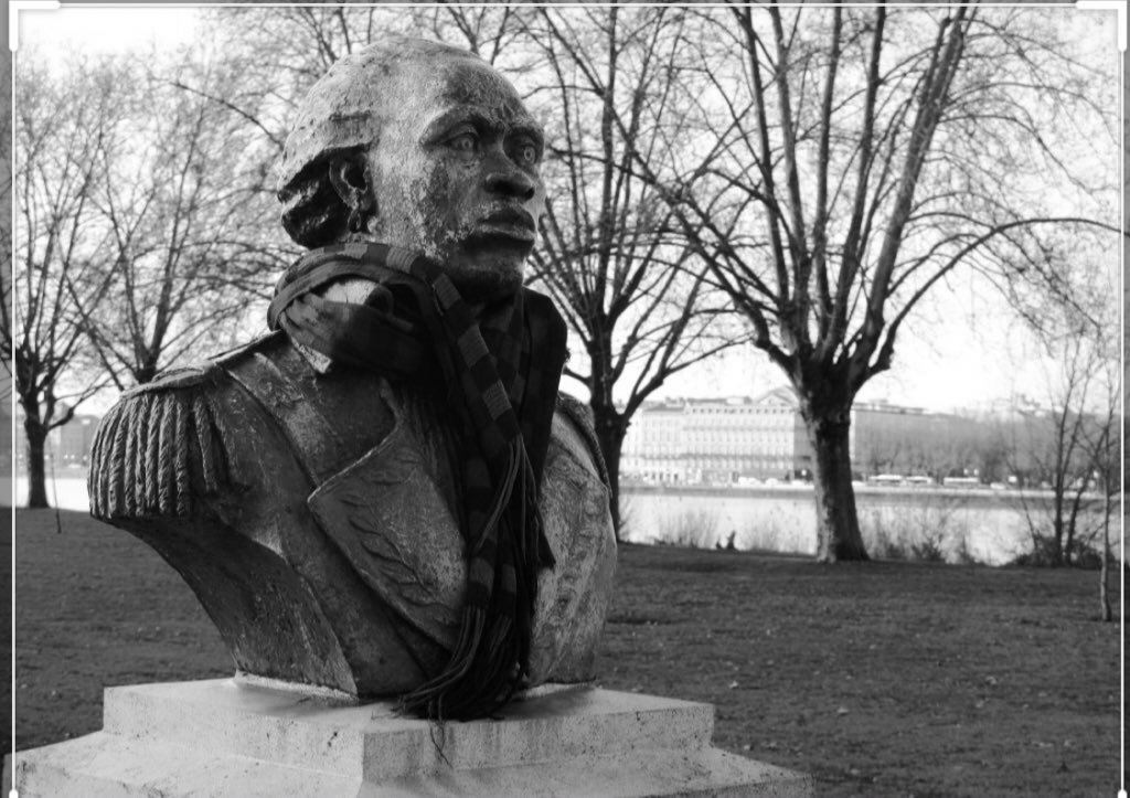 De nombreuses statues de Toussaint se trouvent en France notamment (Bordeaux, Paris, Larochelle, Fort de Joux ainsi qu’à la Réunion ).