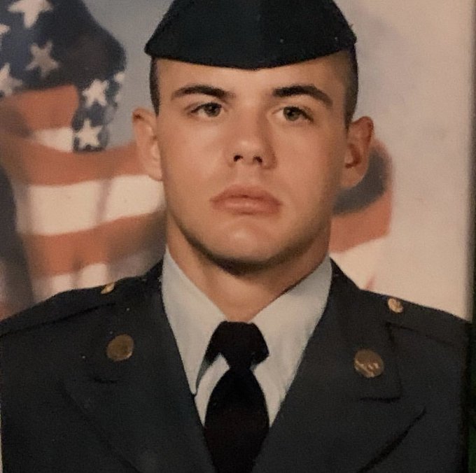 All right Veterans let&rsquo;s see them. Drop your pictures from basic training/ boot camp https://t.co/bM<a href="/tag/memorialdayweekend2021"class="tags"><span>#memorialdayweekend2021</span></a>