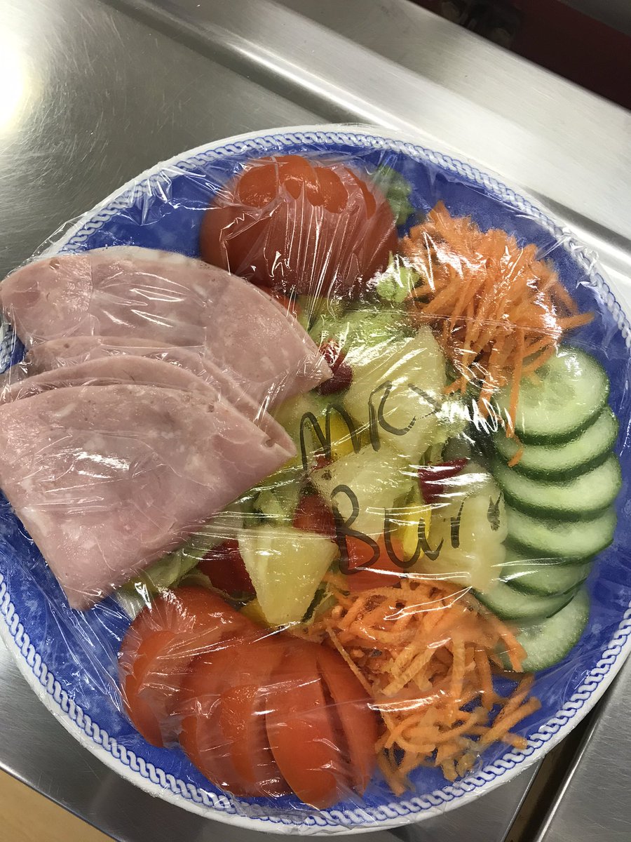 hillofbanchory's tweet photo. I don’t often post pictures of my lunch for all to see but just wanted to send out a massive thank you to our fabulous catering staff who go #AboveandBeyond every day. So thankful for your #kindness and #care this week #wellbeing #FeelingGood #TeamHOB @Aberdeenshire https://t.co/NGwMWELSPd