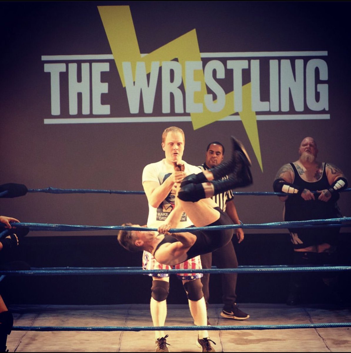 ComComPod's tweet photo. Throwback to the comedians wrestling at the #edfringe a few years ago..
I’m not sure out of the 3 people standing, who is more confused at what’s happening.
#comedianswrestling
#edfringe
#comcompod https://t.co/xobD1UBrLT