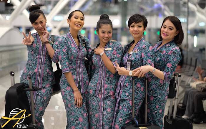 WomenofSEA's tweet photo. #MalaysianAirlines cabin crew

#Malaysia
#ASEAN
#WomenofSEA https://t.co/bIwLiD7Zoy