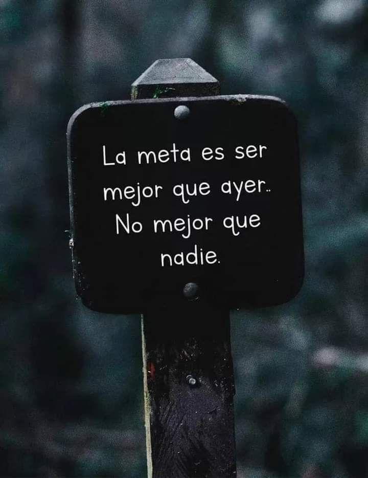 GayLachnerMarc's tweet photo. - #TrabajoColaborativo, conseguir que un grupo de personas trabajen para un #objetivo o una #meta en común. 🚀🔥 🙌

- #Compararse, quizás un error que cometemos al querer evaluarnos a nosotr@s mism@s, ello nos puede causar #frustración y #desmotivación. 🥴 https://t.co/PUmhUleK4O