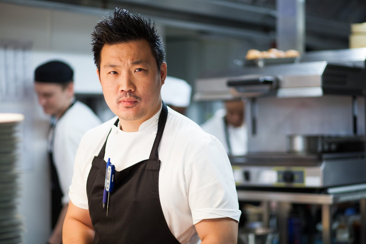 VicMagSW1's tweet photo. Our congratulations to Andrew Wong of renowned Wilton Road restaurant,@awongSW1, 'highly commended' in the 'Hospitality Hero' category, part of our Victoria &amp; Westminster Awards @VictoriaBID https://t.co/zJqRkMvyAz