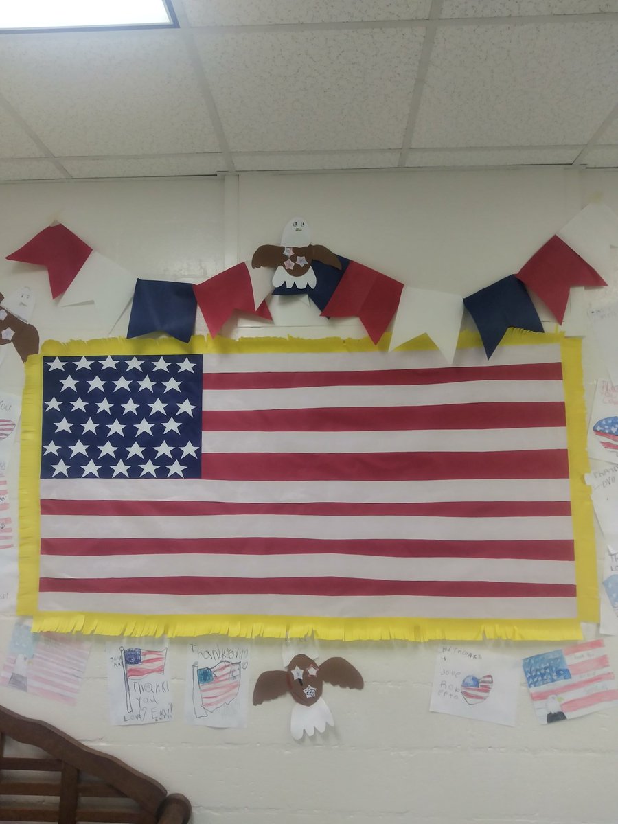 AmberNo43440214's tweet image. @SES_HC we honor all who have served. #simplyexceptionalschool #expectexceptional #bettertogetherhenry