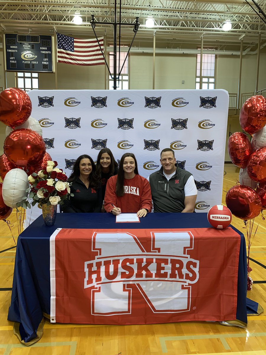 eshsvb's tweet image. Congrats to @Brilee_Wieseler and @ryleegray_ on signing day! We are so proud of you!!